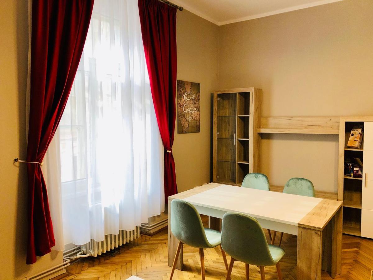 Ultra-central apartment just in Union Squere Timişoara Extérieur photo