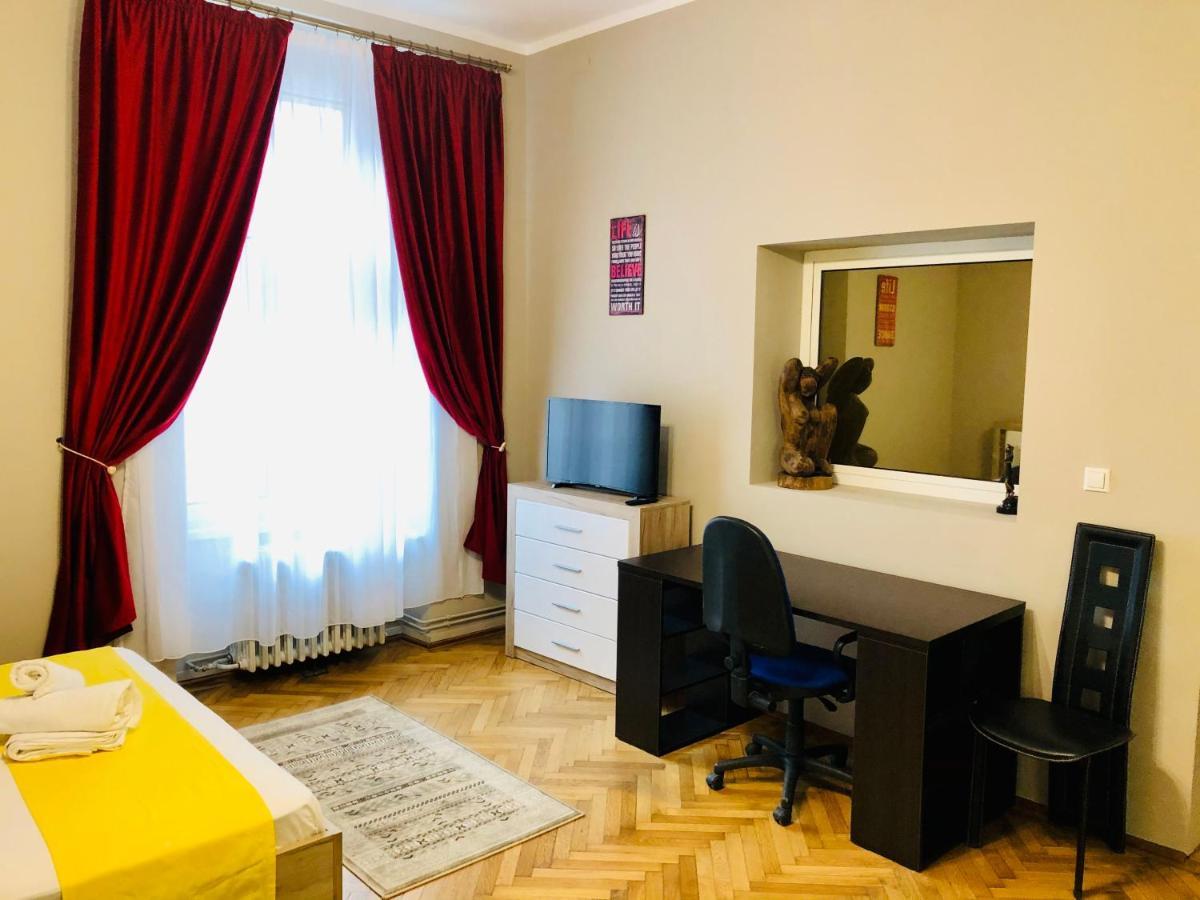 Ultra-central apartment just in Union Squere Timişoara Extérieur photo