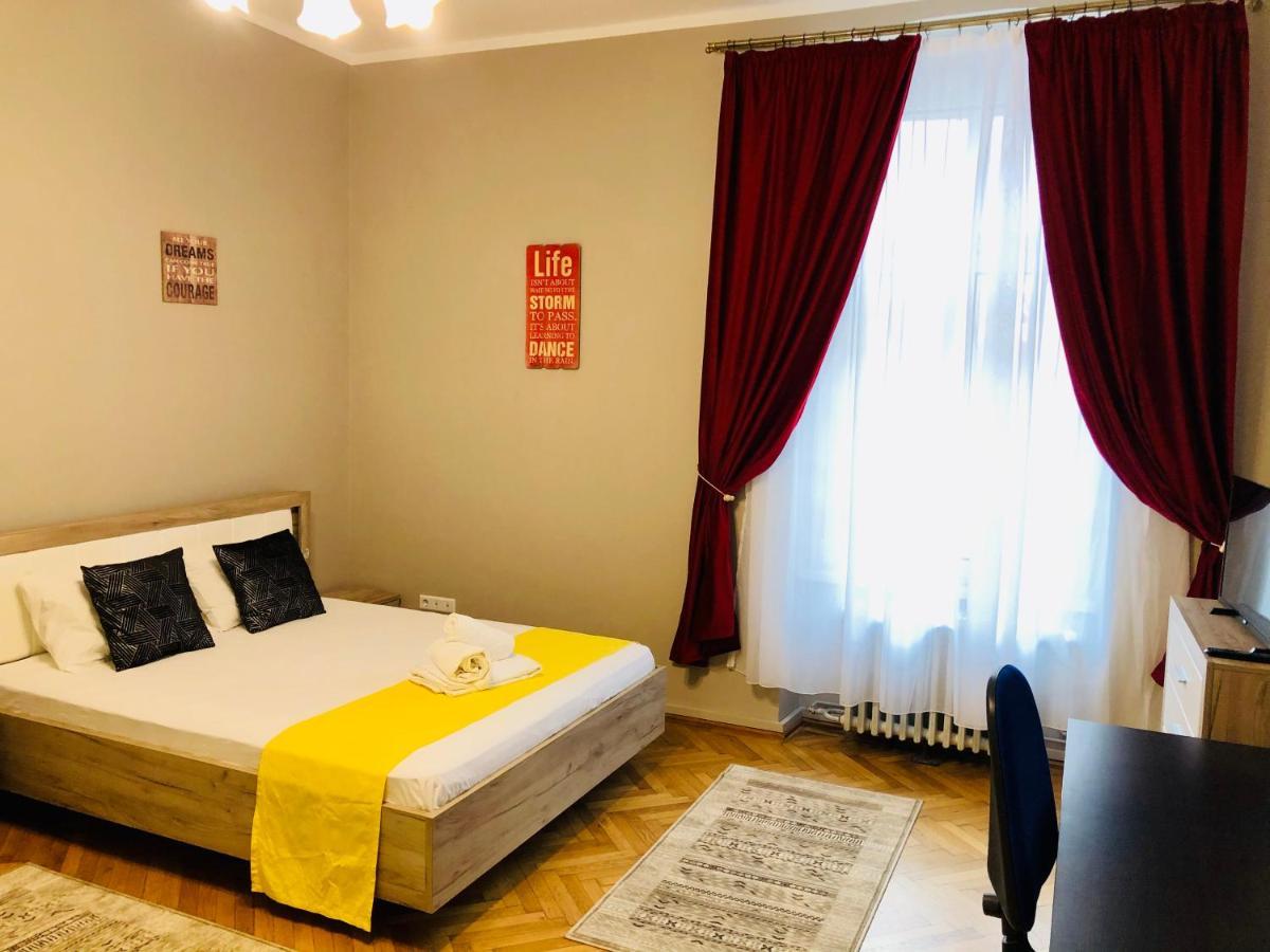 Ultra-central apartment just in Union Squere Timişoara Extérieur photo