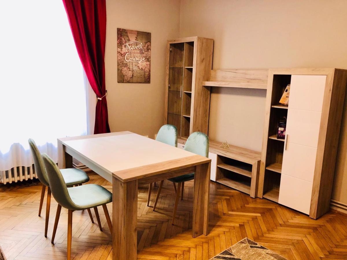 Ultra-central apartment just in Union Squere Timişoara Extérieur photo
