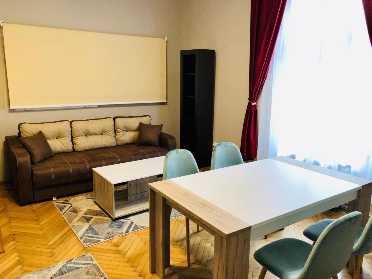 Ultra-central apartment just in Union Squere Timişoara Extérieur photo