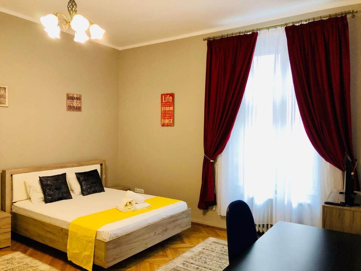 Ultra-central apartment just in Union Squere Timişoara Extérieur photo