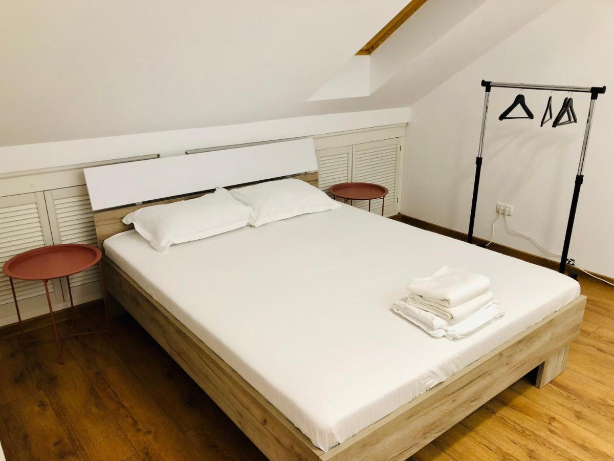 Ultra-central apartment just in Union Squere Timişoara Extérieur photo